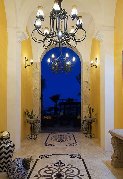 El Encanto photo 4